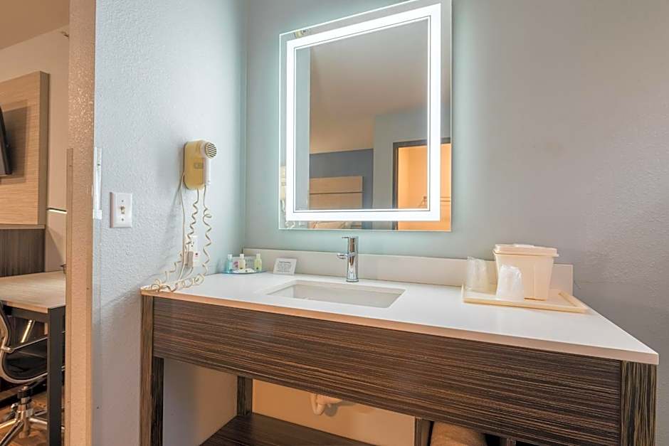 Quality Inn & Suites Manitou Springs at Pikes Peak / Garden of the Gods