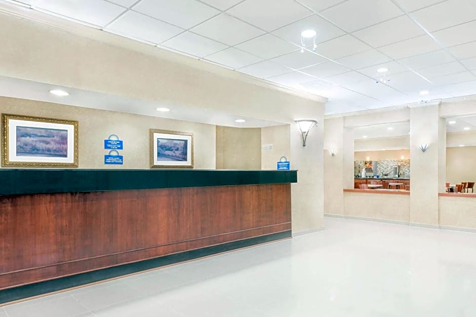 Days Inn & Suites by Wyndham York