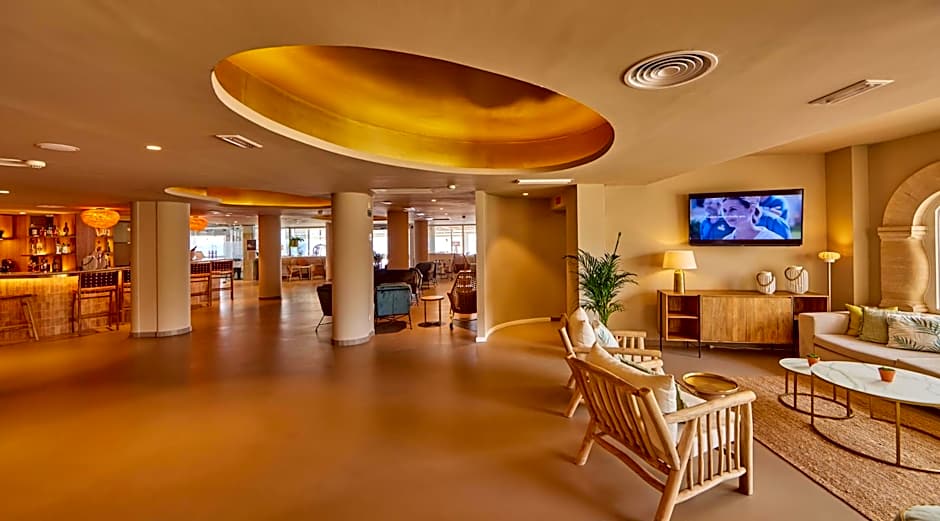 Universal Hotel Cabo Blanco - Adults Only