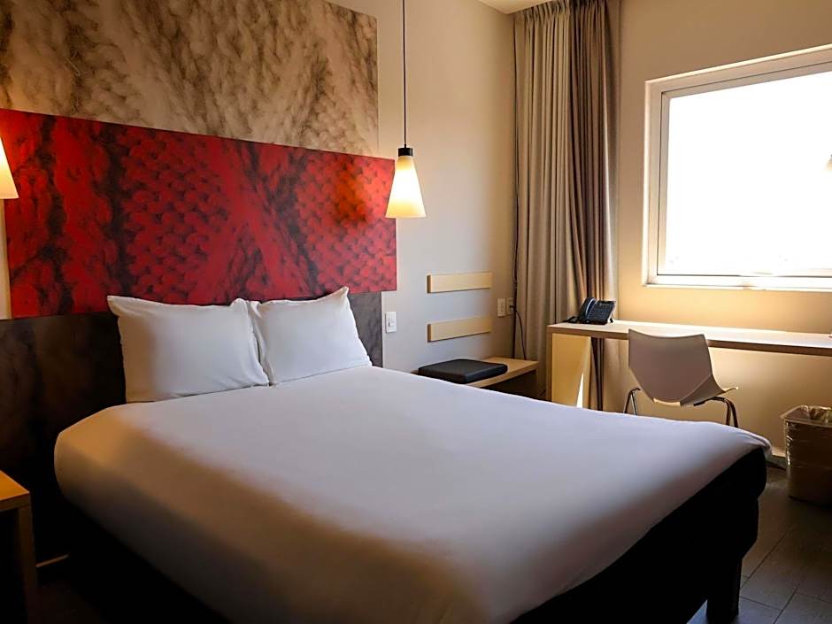 Ibis Mazatlan Marina