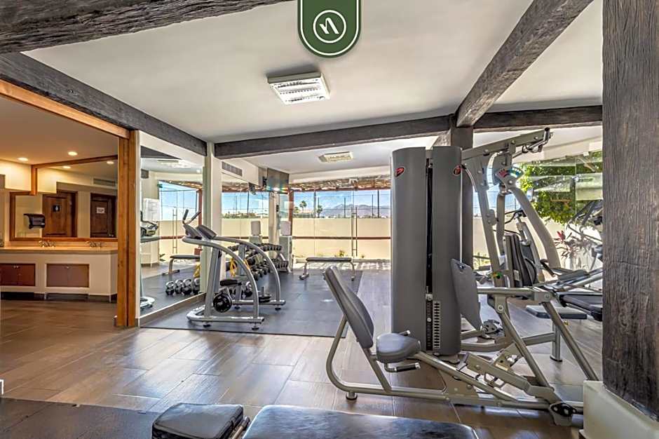 2BR Condo - Private Patio - Ocean View