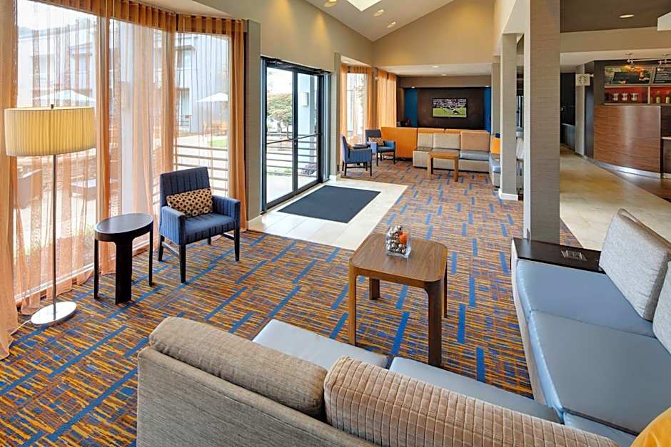 Courtyard by Marriott Atlanta Windy Hill/Ballpark