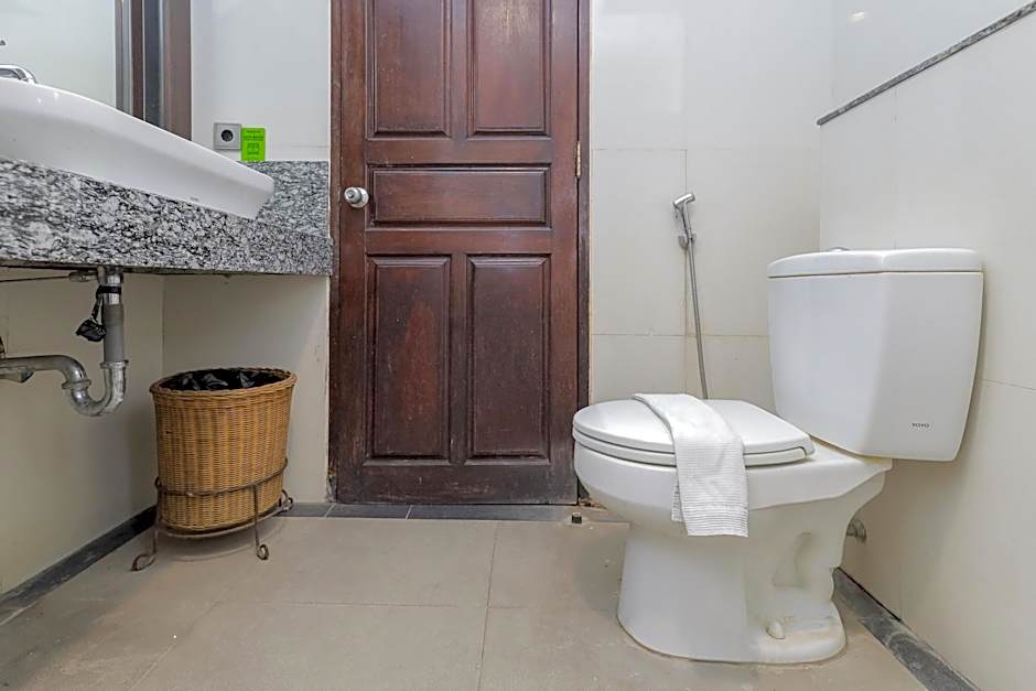 Urbanview Hotel Taman Suci Denpasar Bali