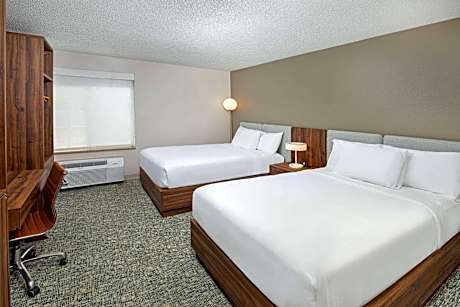 Queen Room with Two Queen Beds - Non-Smoking