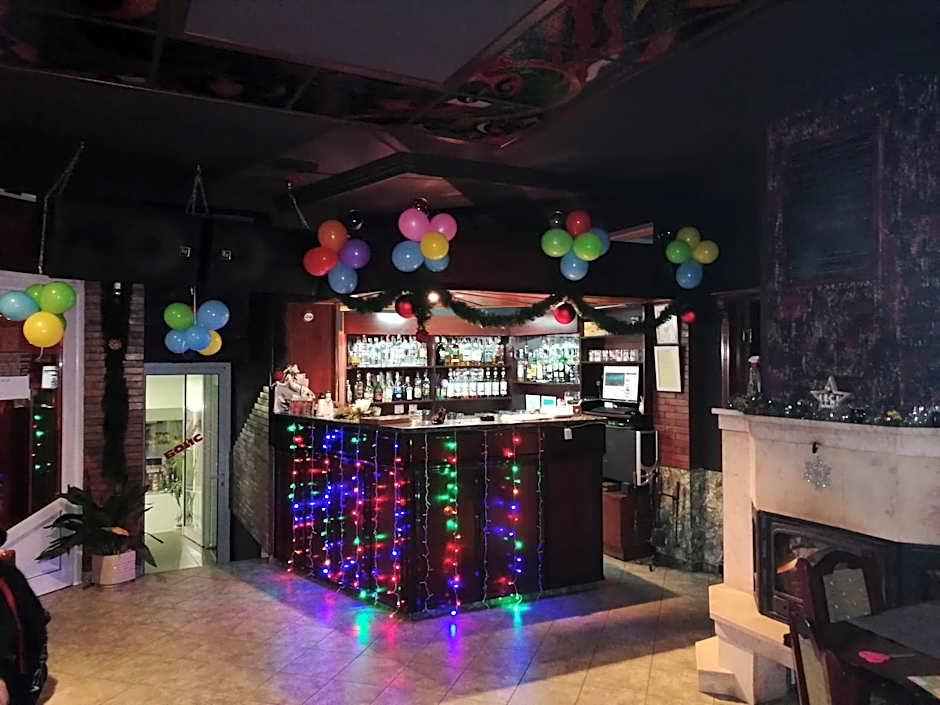 Discret Hotel & Restaurant