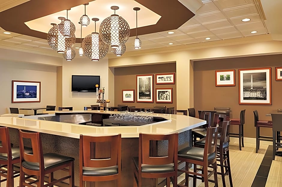 Wyndham College Park North / Washington DC Area