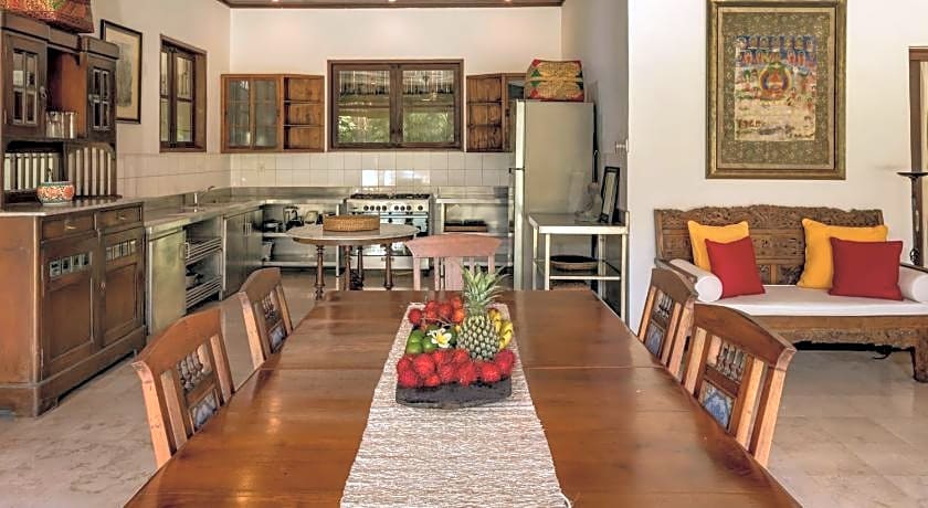 Villa Eight