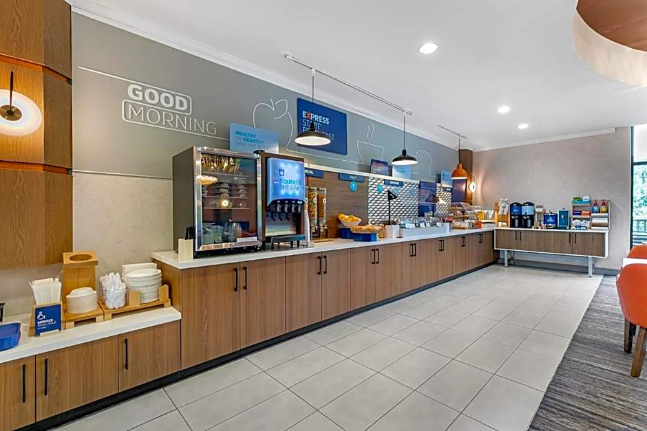 Holiday Inn Express Hotel & Suites Clemson - University Area By IHG