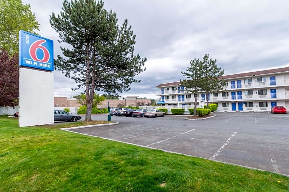 Motel 6 Kirkland, WA - North Kirkland