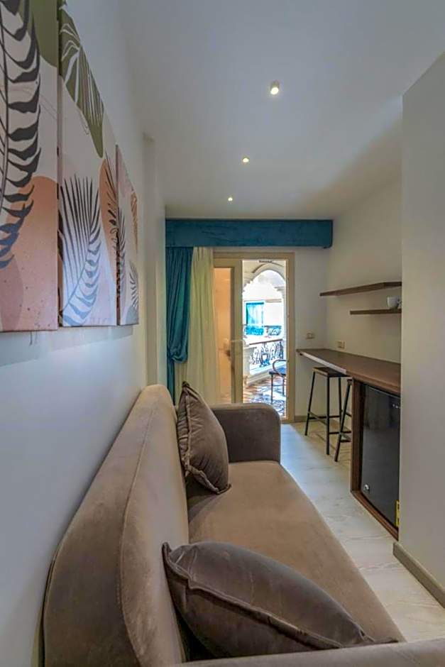 Jasmine Pyramids Hotel