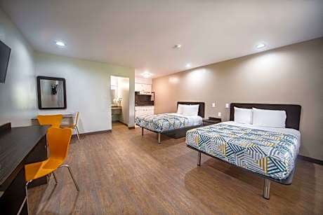 1 Full Bed - Non-Smoking