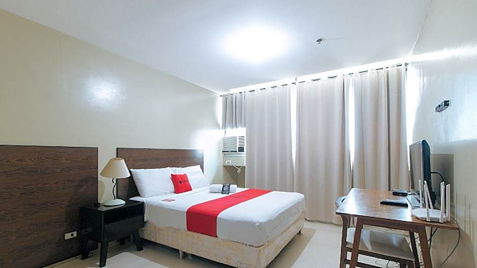 RedDoorz near Osmena Highway 1