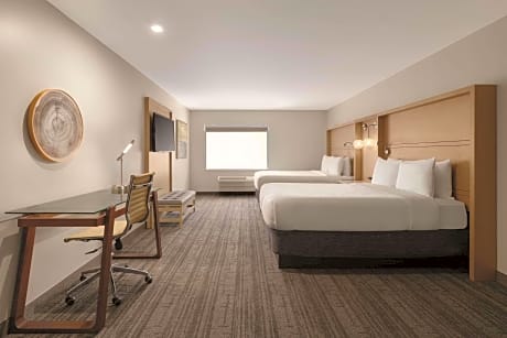 2 Queen Beds, Nonsmoking, Accessible