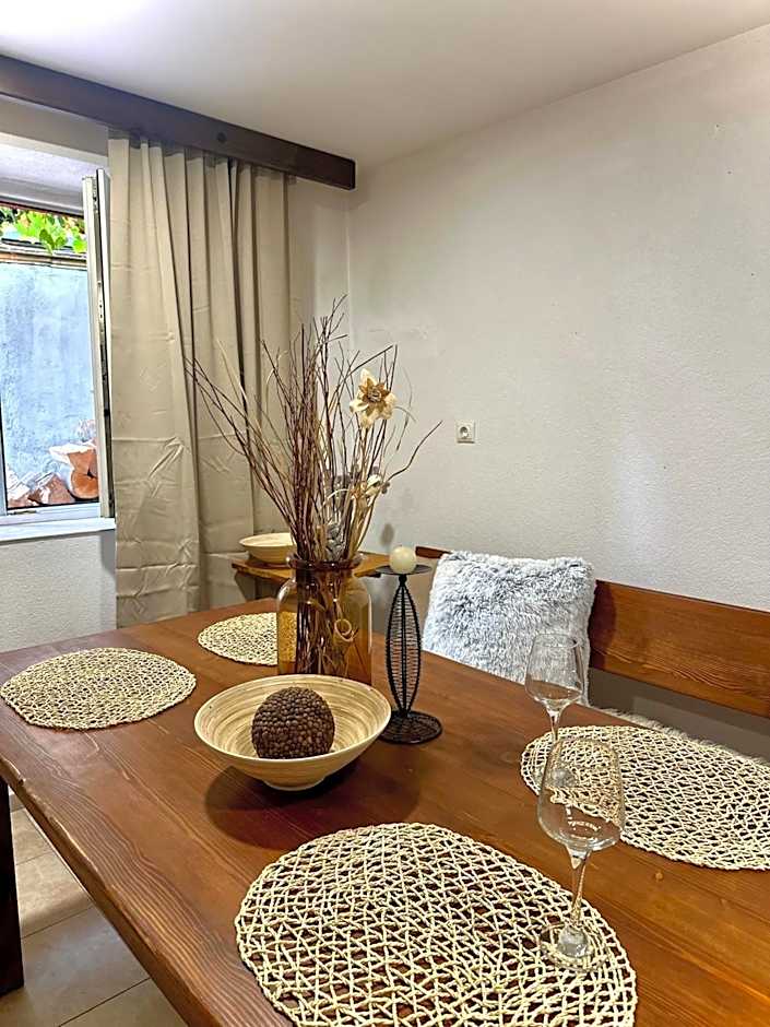 Red House Family house