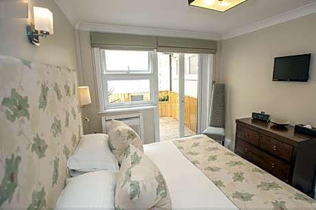 Executive One-Bedroom Apartment