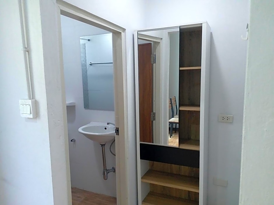 DD Garden Apartment 2