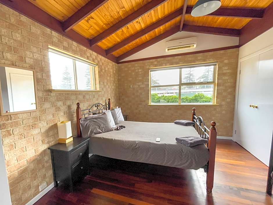 Esperance Foreshore Apartments