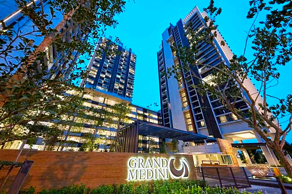 Grand Medini Suites by RR JBcity