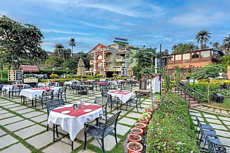 Chacha Inn - The Garden Retreat
