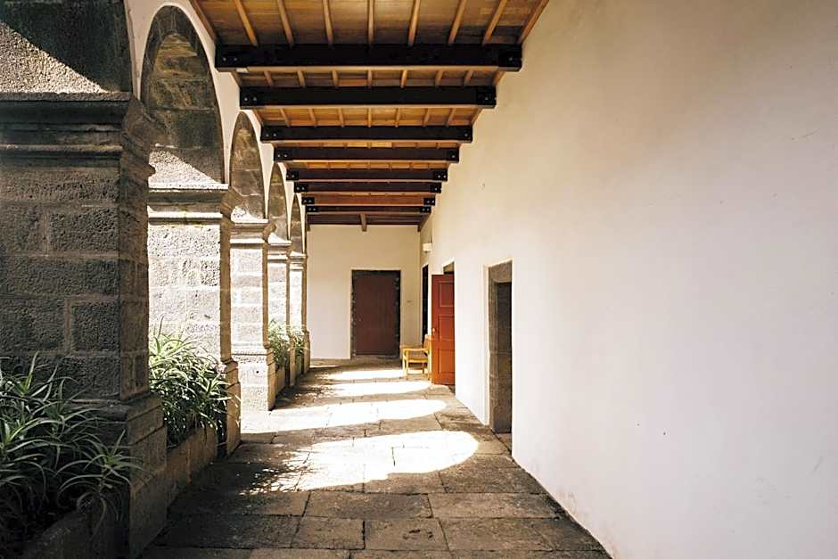 Azores Youth Hostels - Pico