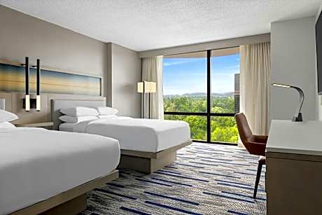 M Club lounge access, Guest room, 2 Double