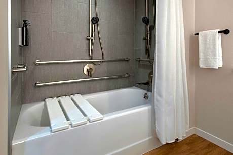 Traditional Double Room with Two Double Beds and Adapted Tub - Mobility and Hearing Accessible