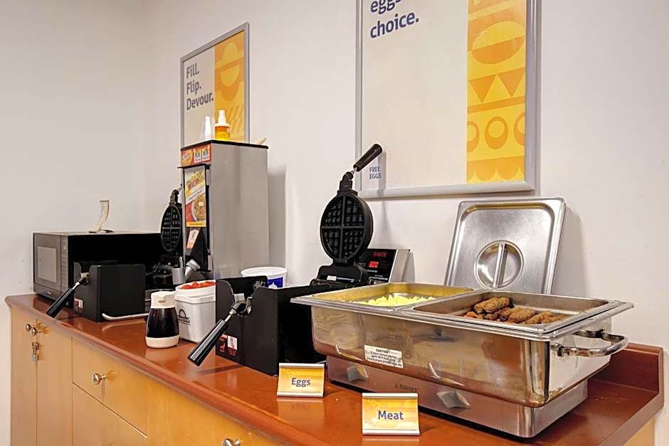 Days Inn by Wyndham Dawson Creek