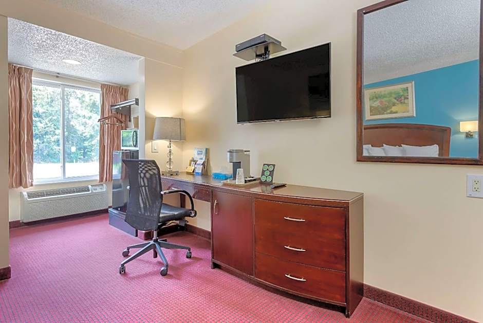 Rodeway Inn & Suites New Paltz - Hudson Valley