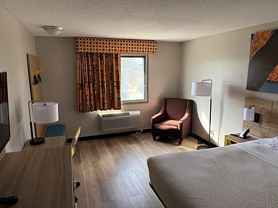 Days Inn by Wyndham Muncie -Ball State University