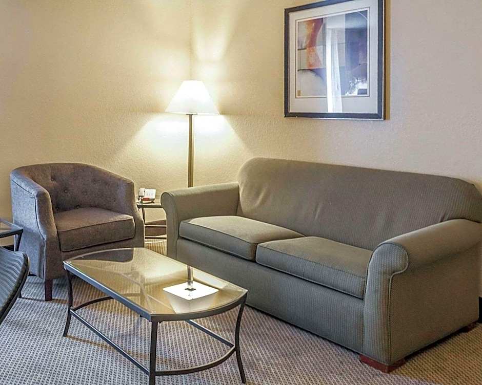 Quality Inn & Suites Albuquerque West