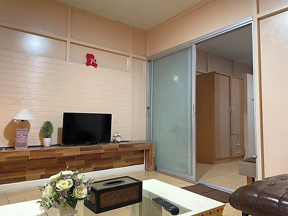 OYO 75486 Anna Residence Jomtien