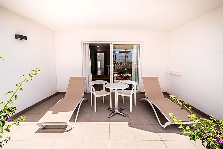 SENTIDO Aequora Lanzarote Suites