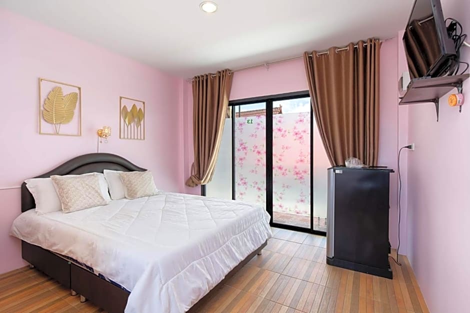 Brown Home Sattahip @ 19