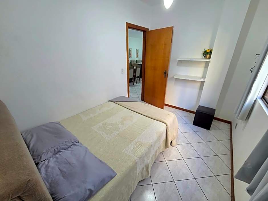 Apartamento 200 metros da praia 03 quartos com ar condicionado - Meia Praia - Itapema