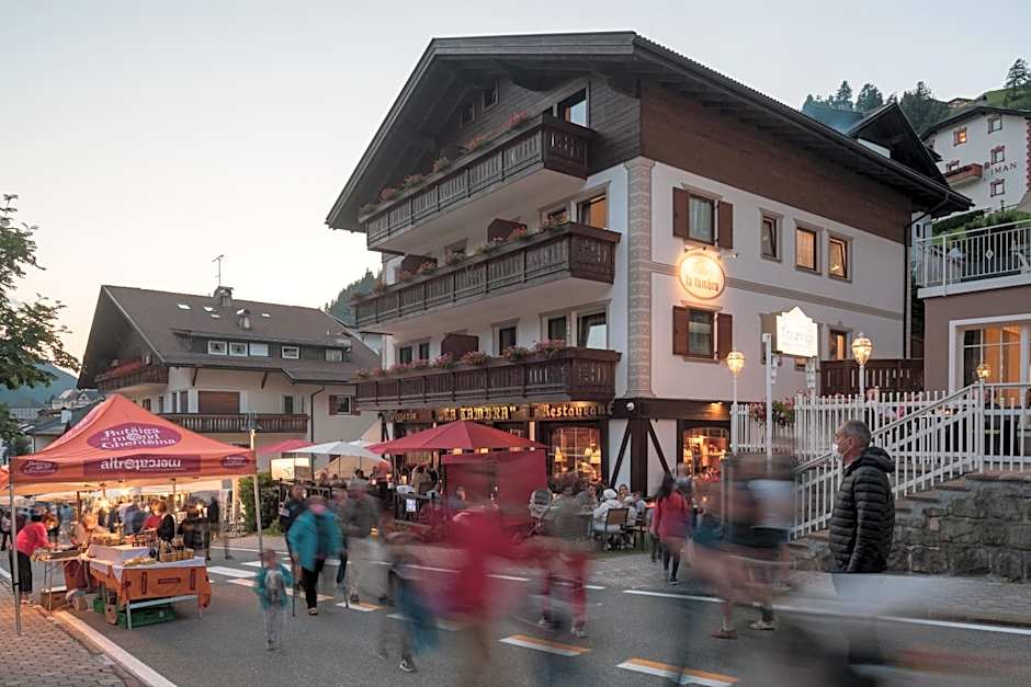 La Tambra - Residence - Central with Restaurant