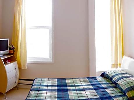 Standard Studio (2 Adults)