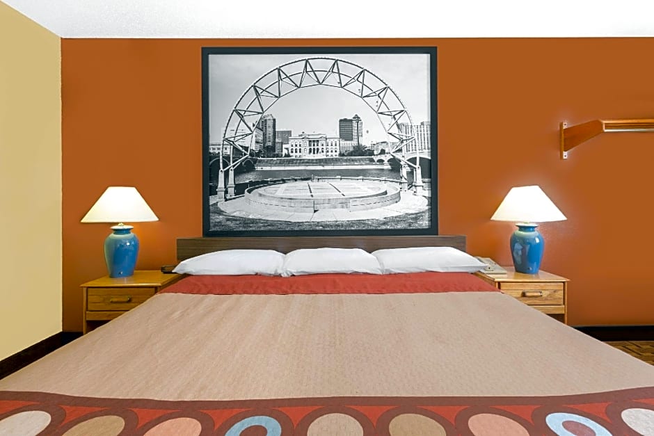 Super 8 by Wyndham Boone