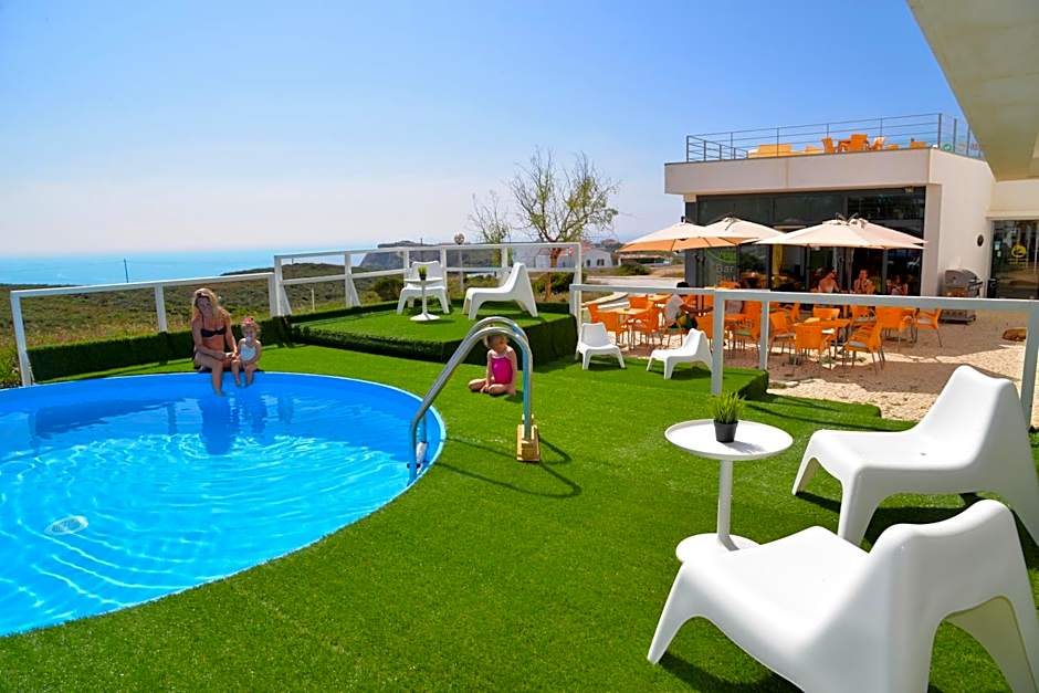 HI Arrifana Destination Hostel