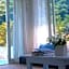 Brassiere Beach Hotel