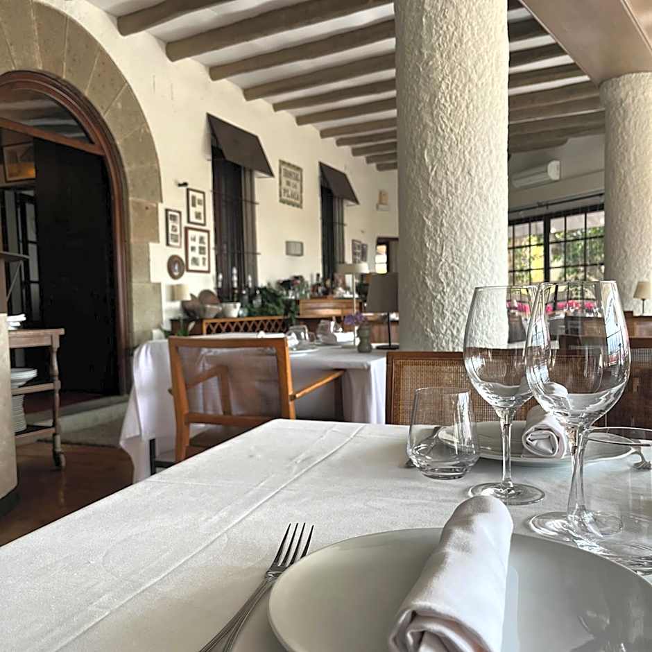 Hostal de la Plaça - Hotel Boutique