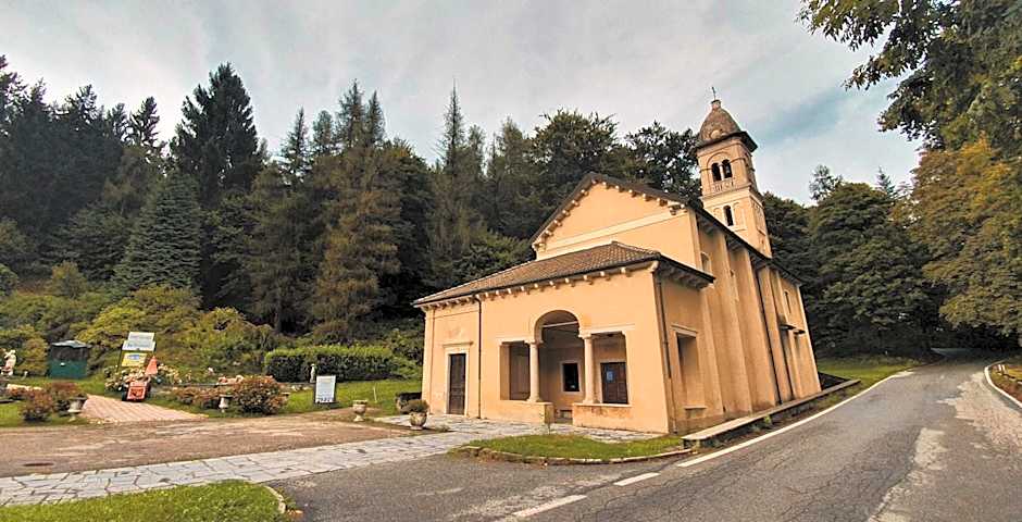 Hotel Madonna di Luciago