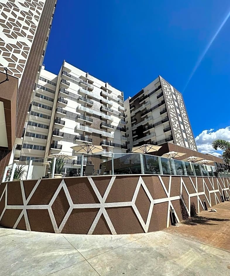 Spazzio diRoma com entrada ao Acquapark Gratuito, Apartamento 840 vista para a Piscina