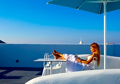 Adore Santorini