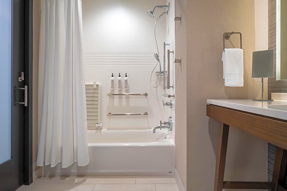 Delta Hotels by Marriott Wichita Falls Convention Center
