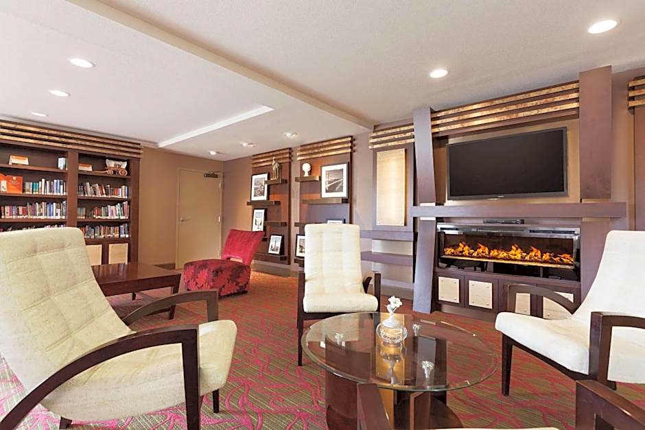 Country Inn & Suites by Radisson, San Carlos, CA