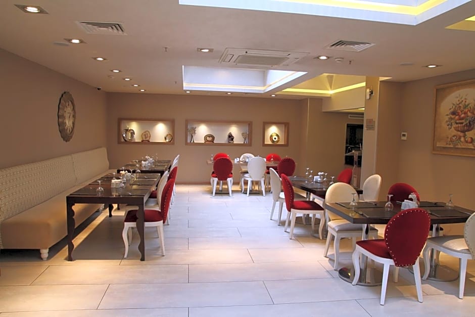 The Time Hotel Old City