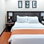 RedDoorz Plus @ Hotel Esse