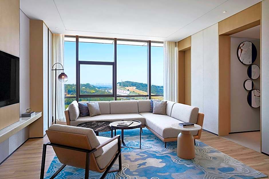 Courtyard By Marriott Qinhuangdao West