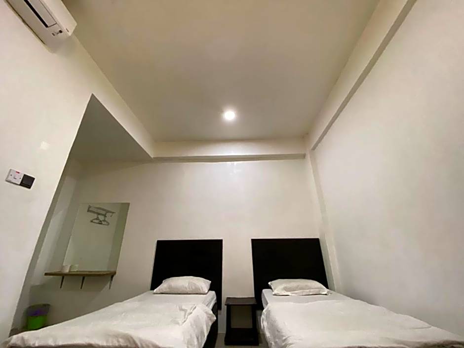 Hotel station 24