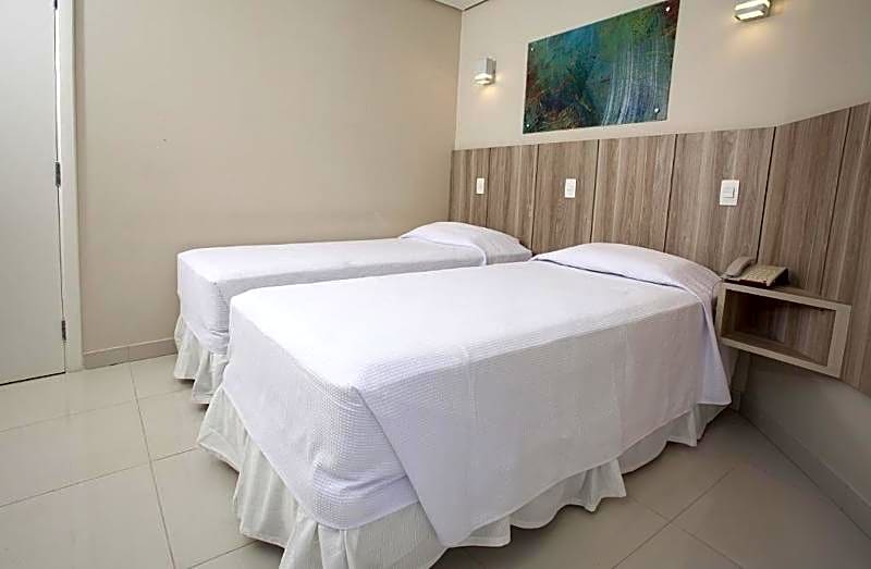 Slaviero Essential Ingleses Convention